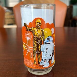 Vintage 1977 Burger King Star Wars R2D2 C-3PO collectible glass